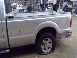 2015 FORD F250SD, SILVER, XLT MODEL. EXTD CAB, 6.2L, FLEX AT 2WD.  F25226